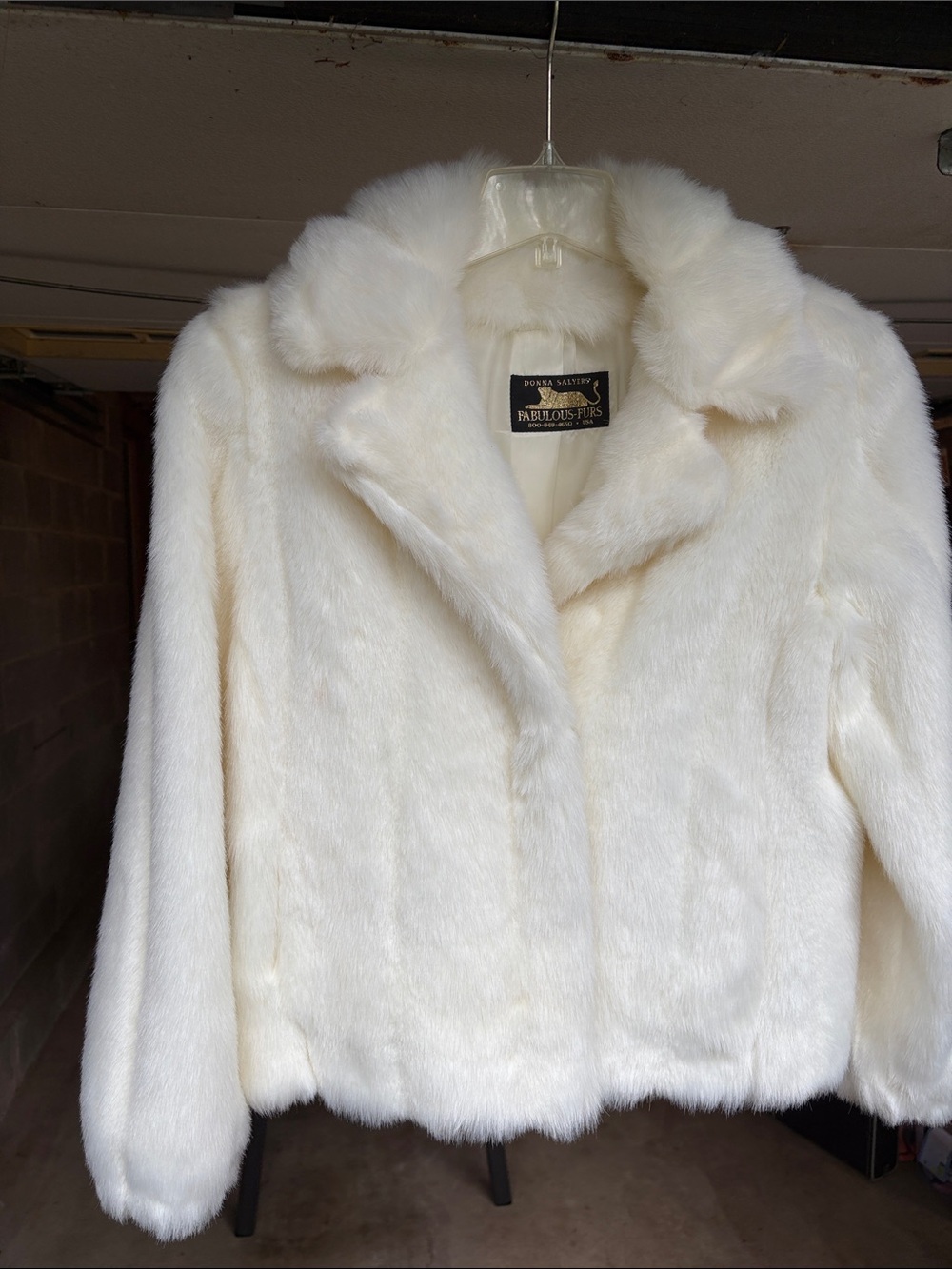 Fabulous Furs Women's Cream Faux Fur Teddy Jacket